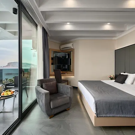 Üdülőközpont Kaila 5*